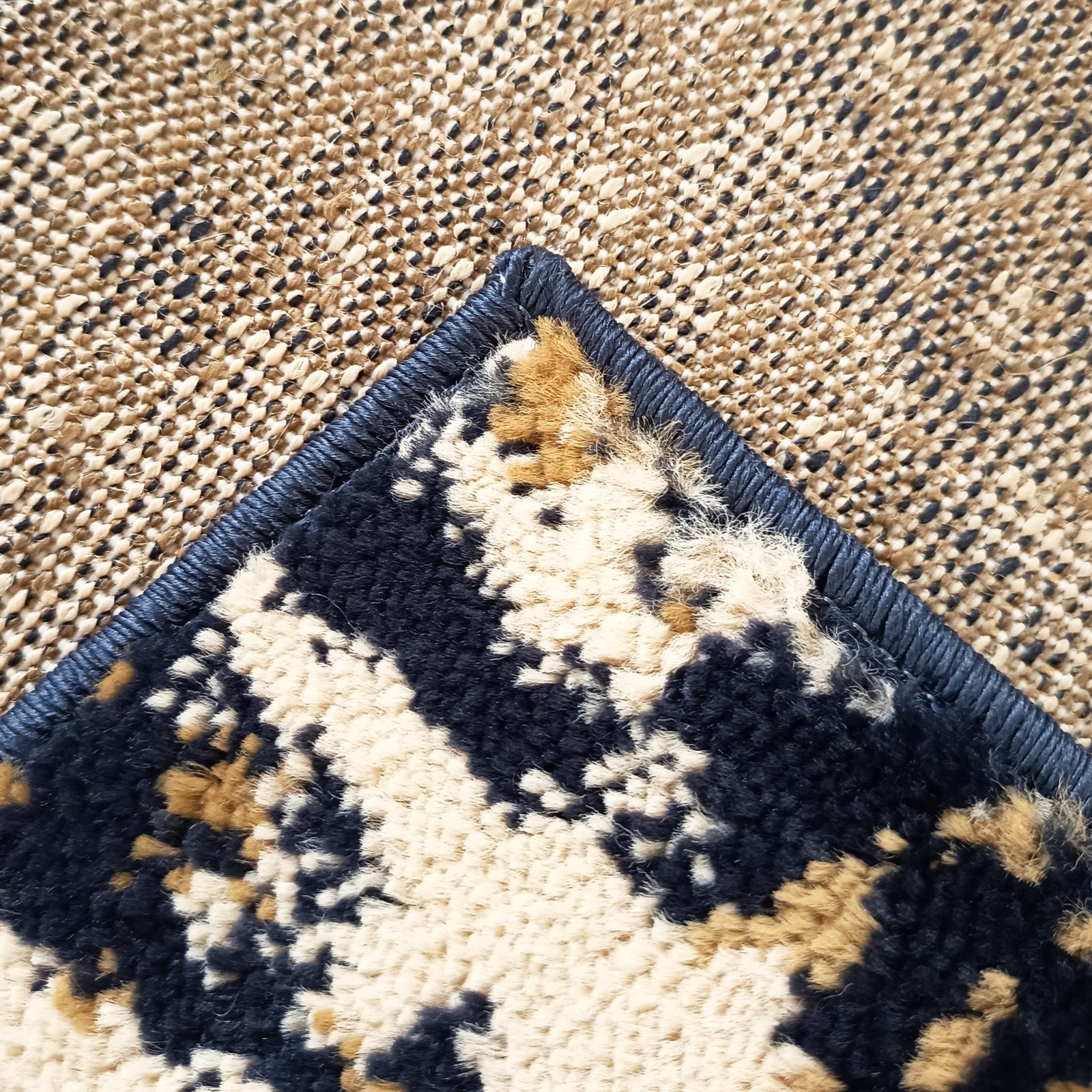 Keset motif abstract klasik aesthetic modern bulu - Gambar 9